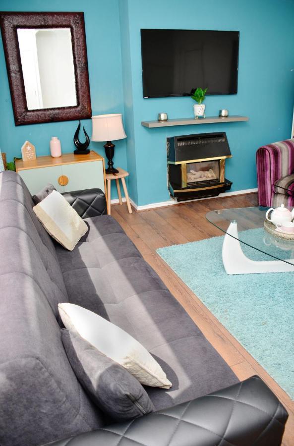 Dreams Serviced Accommodations- Staines/Heathrow Stanwell Eksteriør billede